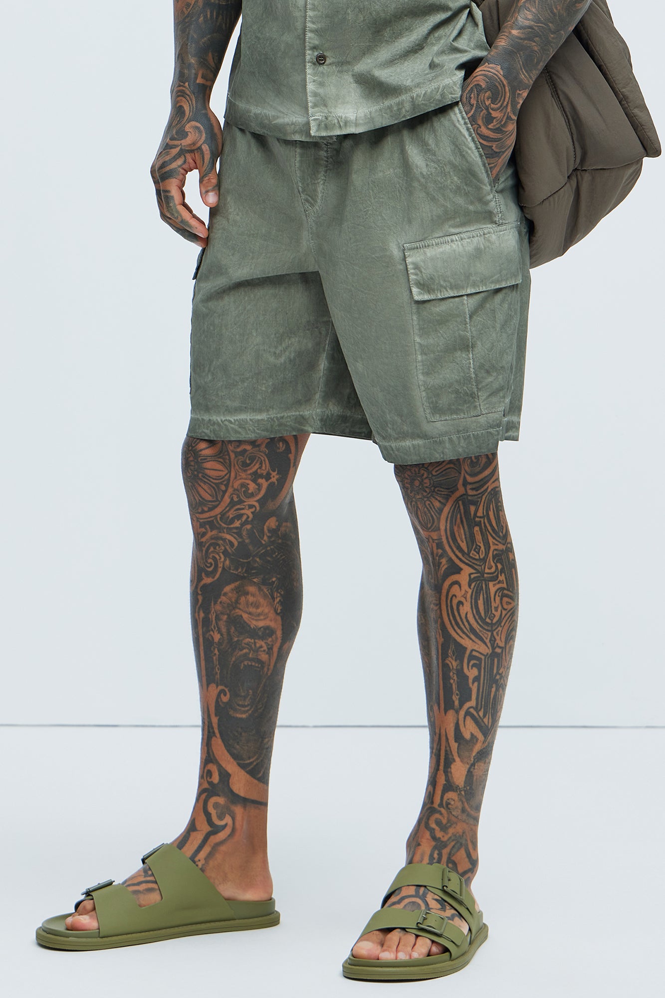 Arlo Shorts - Green Regular Fit Men's Short Pants