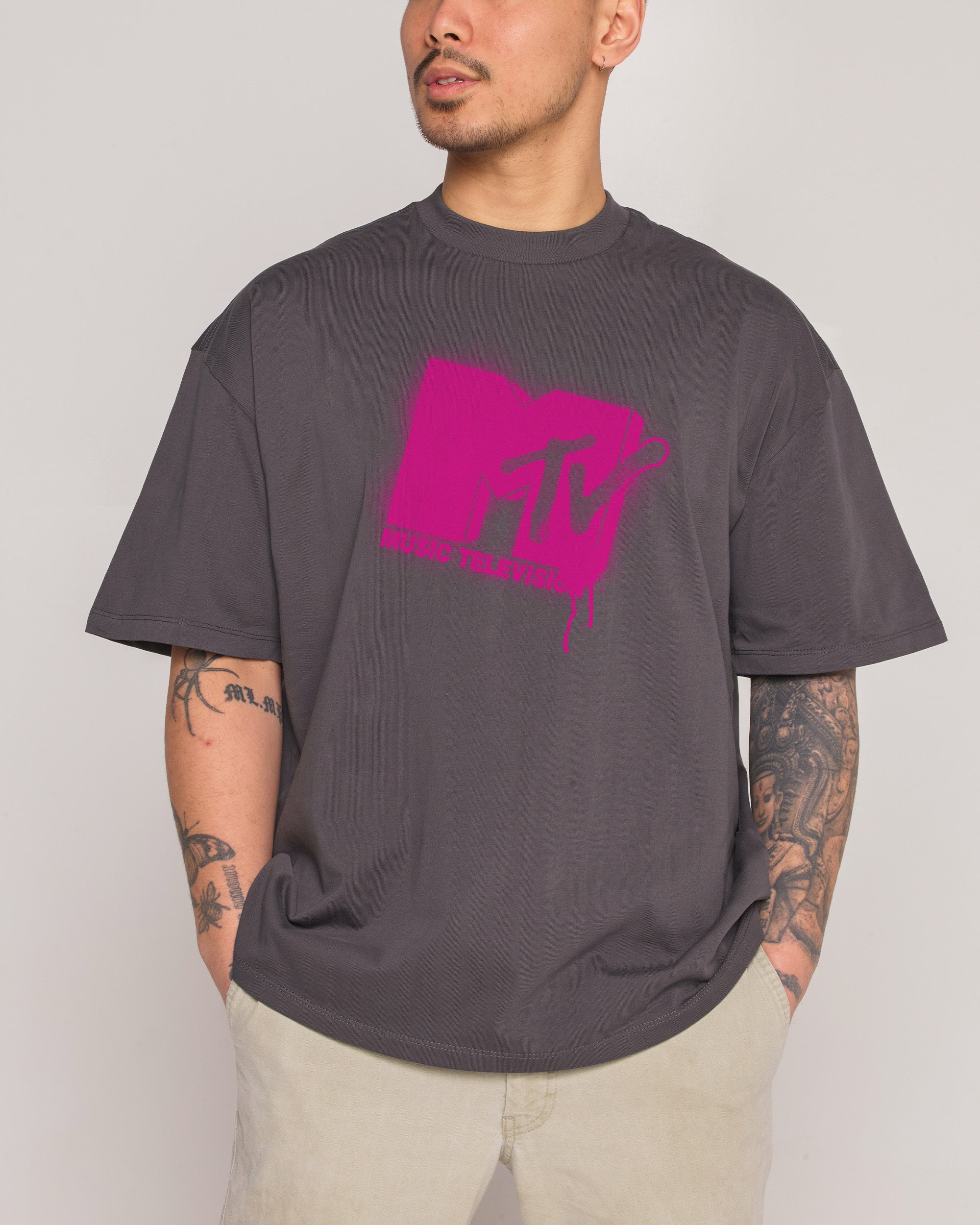 Graffiti MTV Logo Oversized Tee - Unisex 90s Heavyweight Cotton T-Shirt